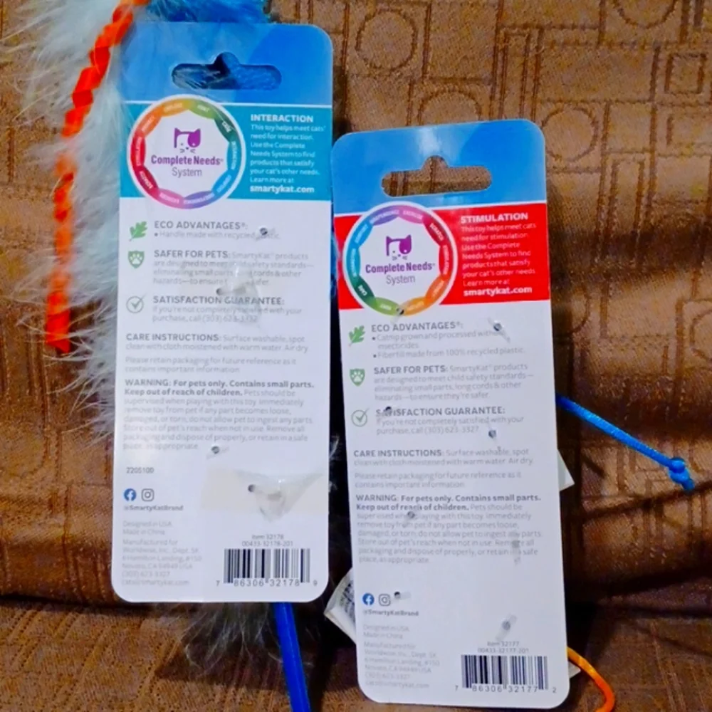 New SmartyKat Play Wand & Skitter Mice Cat Toys